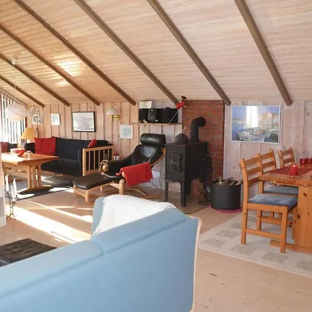 Three-bedroom Holiday In Hemmet